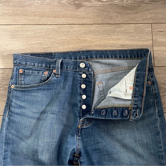 Levi’s 501 Blue Jeans - Picture 4 of 12